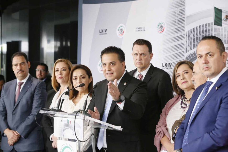 Conferencia de prensa concedida por senadoras y senadores del PAN, encabezados por el coordinador, Mauricio Kuri González.