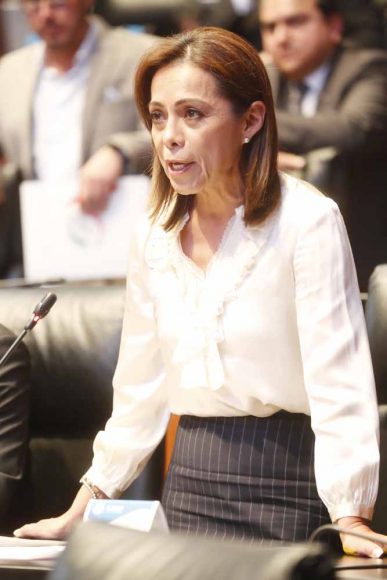 Intervención desde su escaño de la senadora Josefina Vázquez Mota para referirse a los hechos ocurridos en la Comisión de Seguridad Pública.