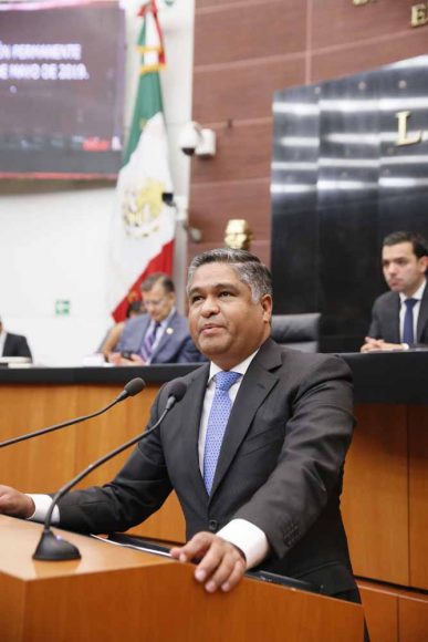 Senador Víctor Fuentes Solís para referirse a un proyecto de decreto por el que la Comisión Permanente solicita convocar a un periodo extraordinario de sesiones de las Cámaras del Congreso