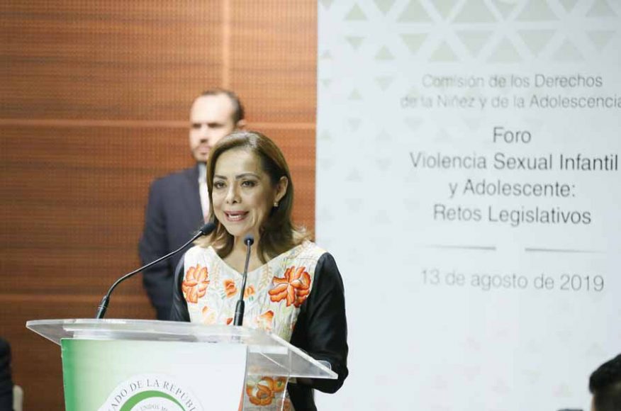 Senadora Josefina Vázquez Mota durante la inauguración del Foro “Violencia Sexual Infantil y Adolescente: Retos Legislativos”