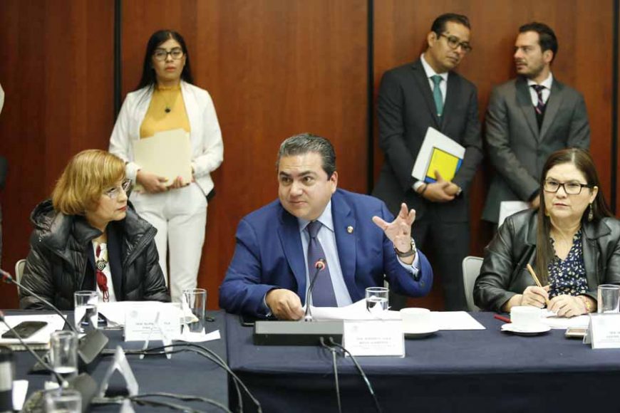 Participación de la senadora Xóchitl Gálvez Ruiz y el senador Roberto Moya Clemente durante la reunión de las Comisiones Unidas de Cultura, de Asuntos Indígenas y de Estudios Legislativos, Segunda.