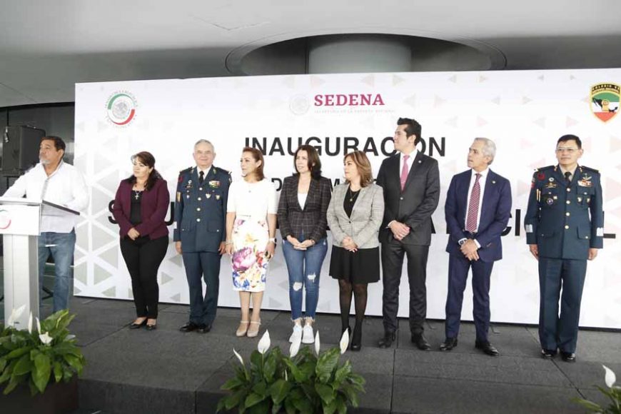Senadora Josefina Vázquez Mota en la inauguración diplomado Defensa Nacional.