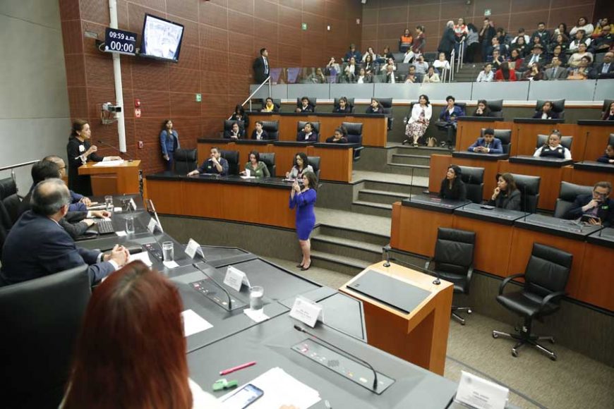 La senadora panista Josefina Vázquez Mota durante la inauguración del Foro “Salud Mental: Prevención del Suicidio en Niñas, Niños y Adolescentes”.