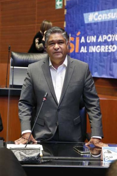 Intervención desde su escaño del senador Víctor Fuentes Solís
