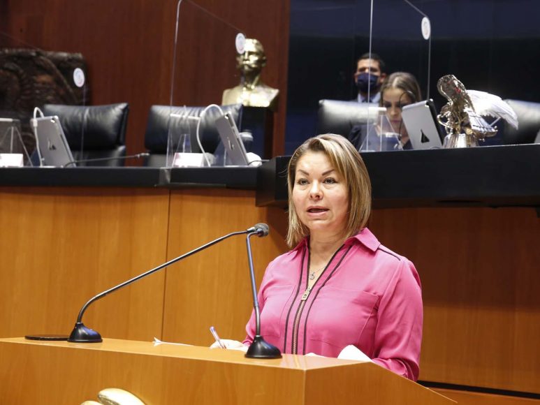 Intervención de la senadora Minerva Hernández Ramos, al referirse al "espaldarazo" de los gobernadores de Morena a la revocación de mandato.