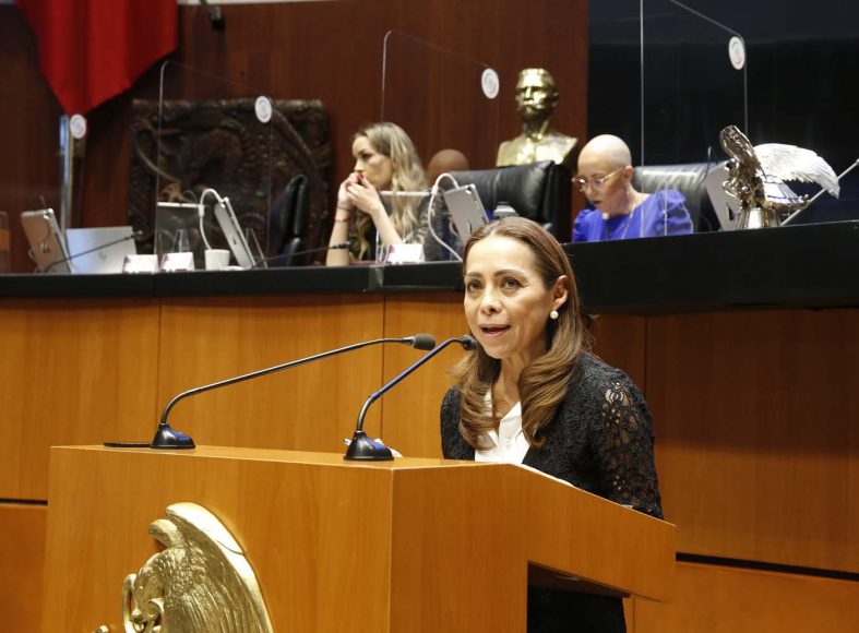 Intervención de la senadora Josefina Vázquez Mota, al participar en la discusión de un dictamen de las comisiones unidas Para la Igualdad de Género y de Estudios Legislativos Primera, por el que se adiciona una fracción XXXVIII al artículo 4 de la Ley de la Comisión Nacional Bancaria y de Valores.